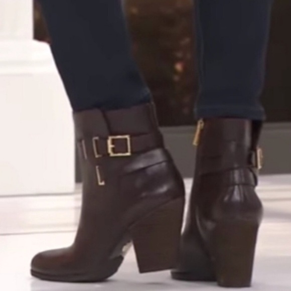 Vince Camuto Harriet soft leather stacked ankle - Picture 7 of 8